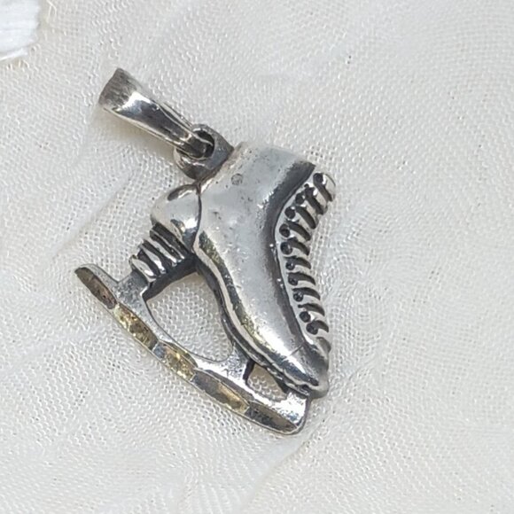 Jewelry - 925 Sterling Silver Ice Skate 3D Dangle Charm Pendant